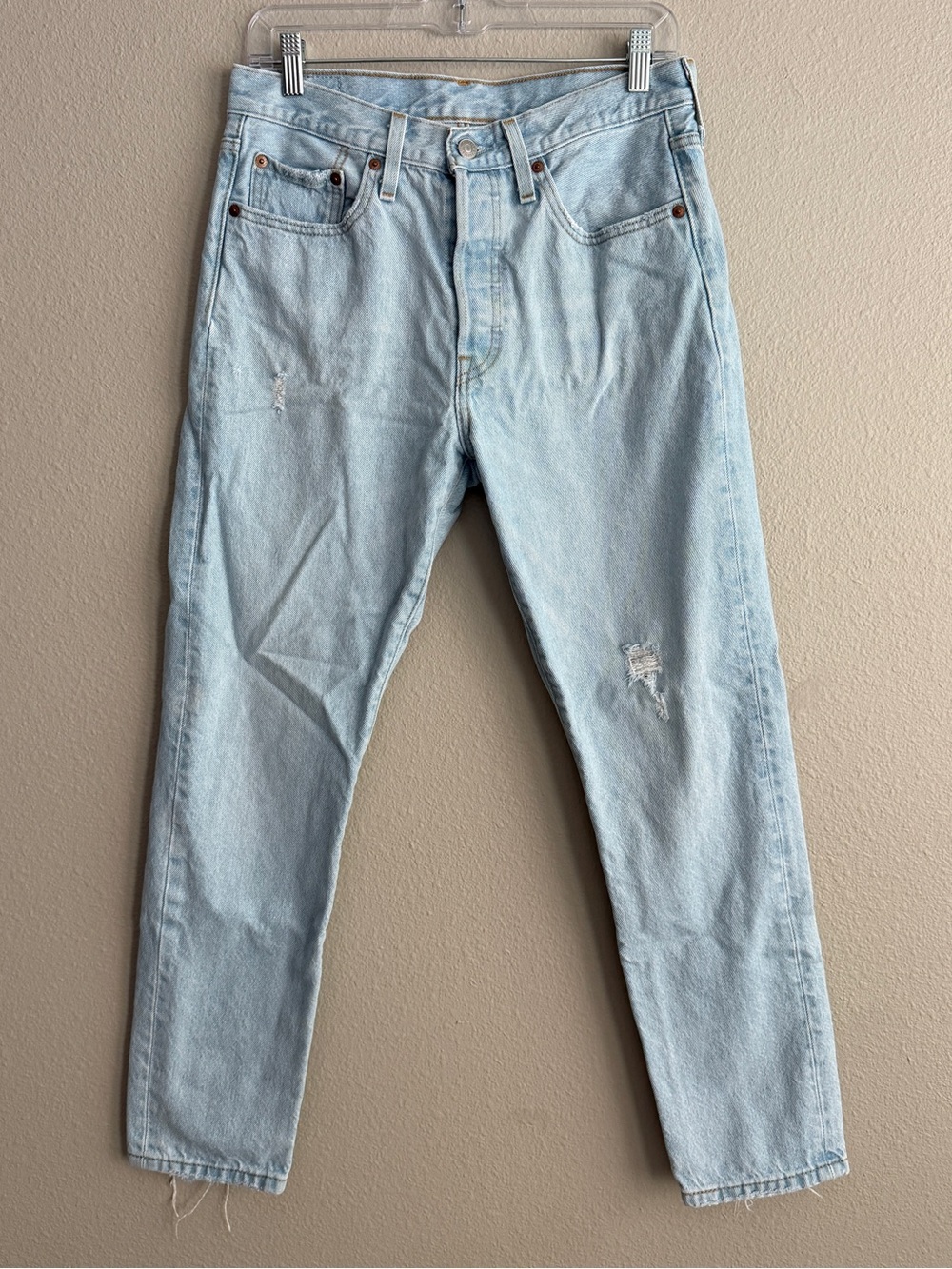Levi’s Women’s Sz 28 501 Skinny Jeans Light Wash High Rise Classic Distressed
